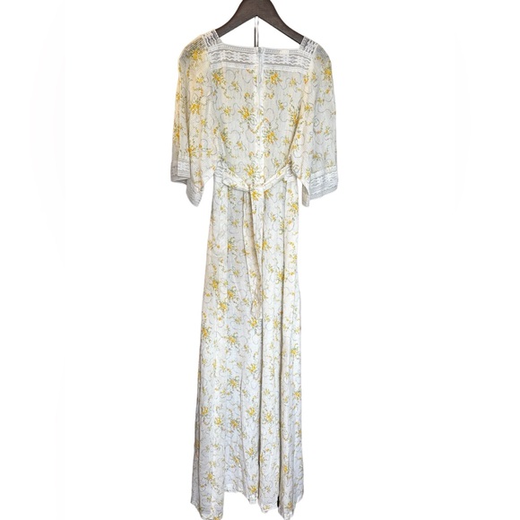 NWOT? Sweet Vintage Tie-Back Floral and Lace Floor Length Empire Waist Dress - Picture 4 of 8